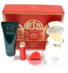 Набор с кушоном O Hui Day Shield Smart Pumping Foundation Cushion Special Set